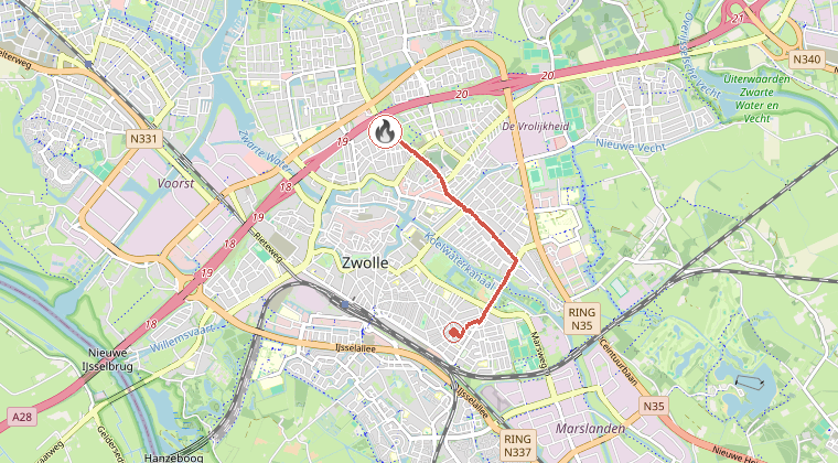 Kaart van de omgeving van de melding, met de kazerne die is gealarmeerd