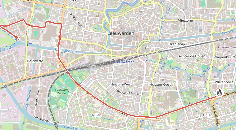 Kaart van de omgeving van de melding, met de kazerne die is gealarmeerd