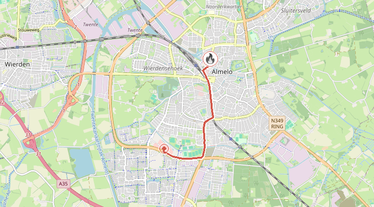 Kaart van de omgeving van de melding, met de kazerne die is gealarmeerd