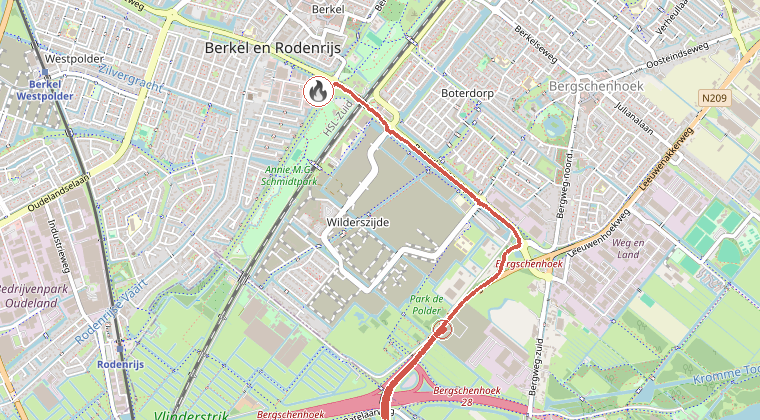 Kaart van de omgeving van de melding, met de kazerne die is gealarmeerd