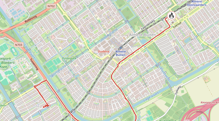 Kaart van de omgeving van de melding, met de kazerne die is gealarmeerd