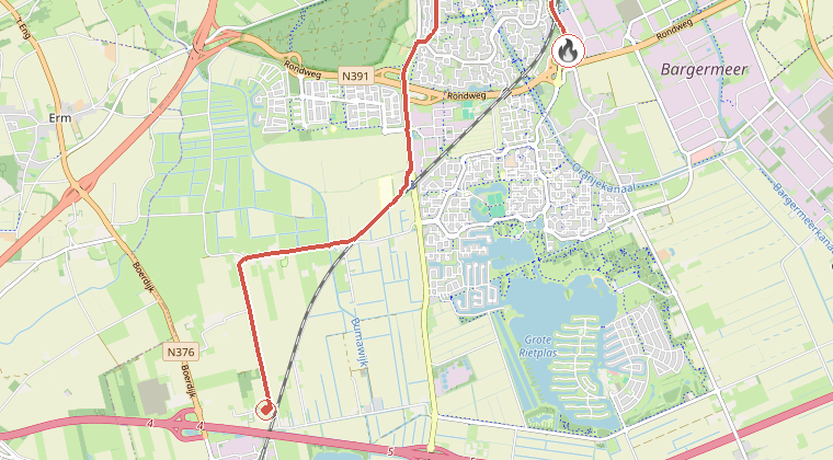 Kaart van de omgeving van de melding, met de kazerne die is gealarmeerd