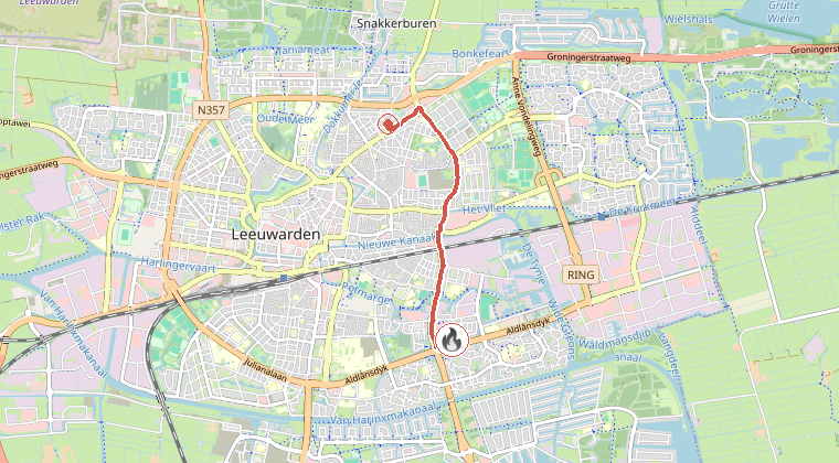 Kaart van de omgeving van de melding, met de kazerne die is gealarmeerd