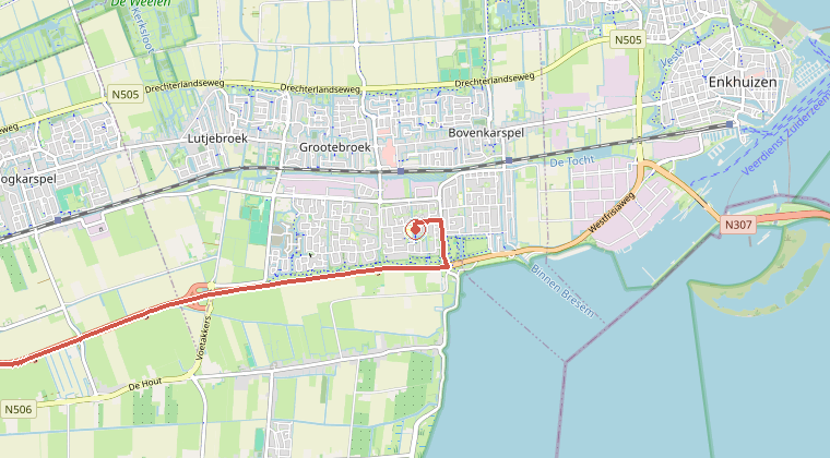 Kaart van de omgeving van de melding, met de kazerne die is gealarmeerd