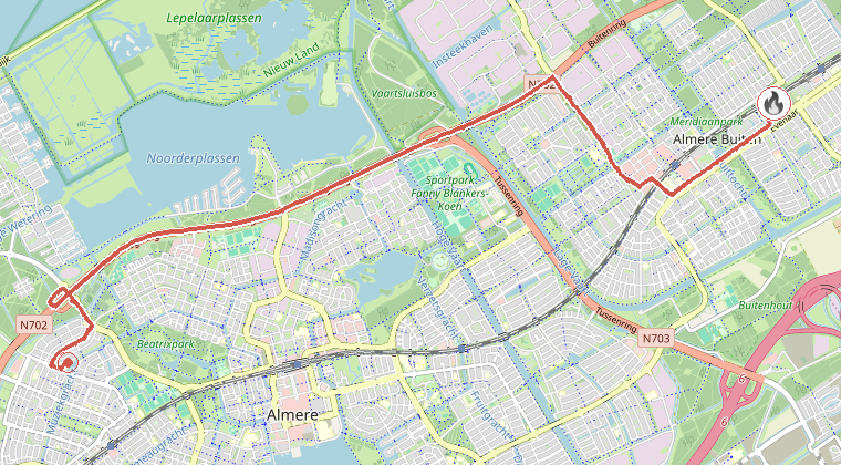 Kaart van de omgeving van de melding, met de kazerne die is gealarmeerd