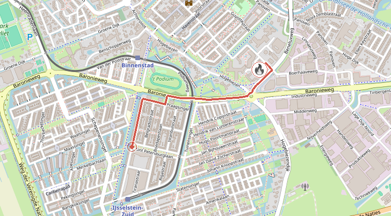 Kaart van de omgeving van de melding, met de kazerne die is gealarmeerd