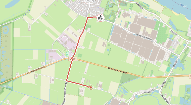 Kaart van de omgeving van de melding, met de kazerne die is gealarmeerd