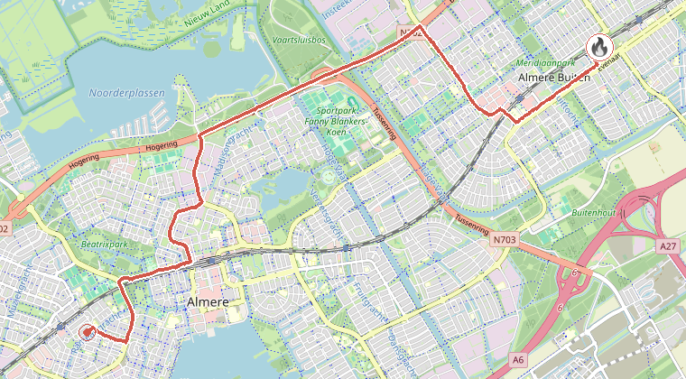 Kaart van de omgeving van de melding, met de kazerne die is gealarmeerd