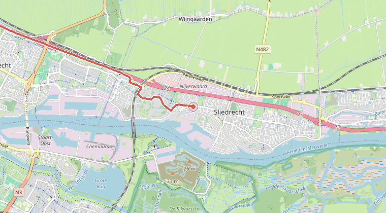 Kaart van de omgeving van de melding, met de kazerne die is gealarmeerd