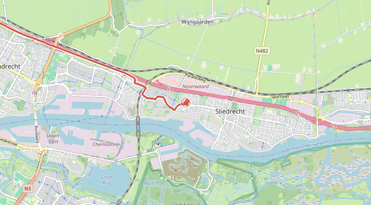 Kaart van de omgeving van de melding, met de kazerne die is gealarmeerd