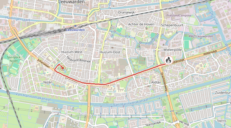 Kaart van de omgeving van de melding, met de kazerne die is gealarmeerd