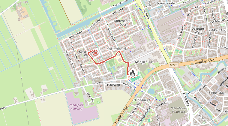 Kaart van de omgeving van de melding, met de kazerne die is gealarmeerd