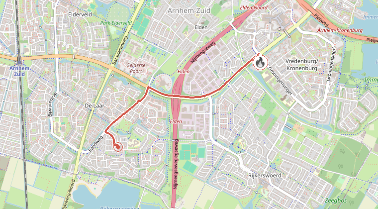 Kaart van de omgeving van de melding, met de kazerne die is gealarmeerd