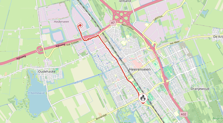 Kaart van de omgeving van de melding, met de kazerne die is gealarmeerd