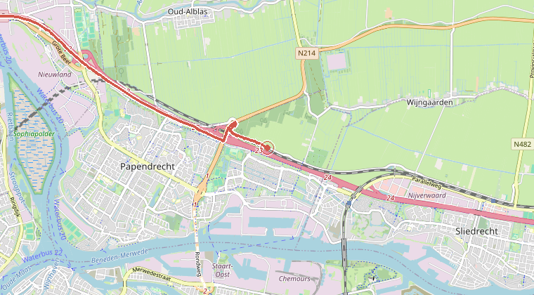 Kaart van de omgeving van de melding, met de kazerne die is gealarmeerd