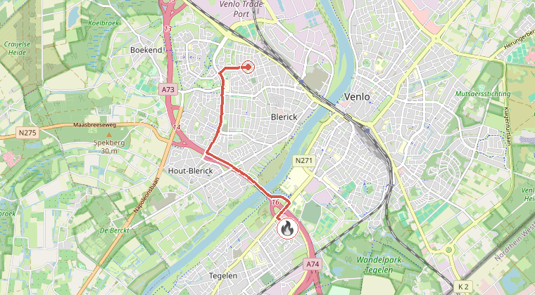 Kaart van de omgeving van de melding, met de kazerne die is gealarmeerd