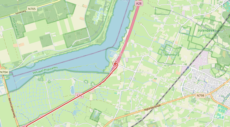 Kaart van de omgeving van de melding, met de kazerne die is gealarmeerd