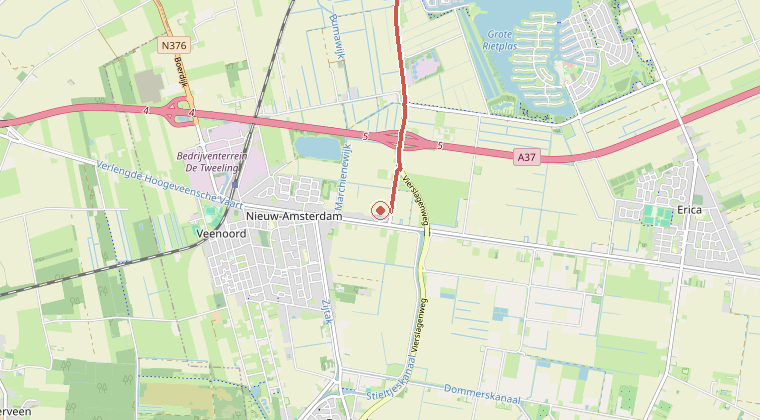 Kaart van de omgeving van de melding, met de kazerne die is gealarmeerd