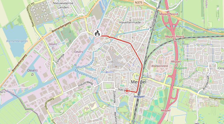 Kaart van de omgeving van de melding, met de kazerne die is gealarmeerd
