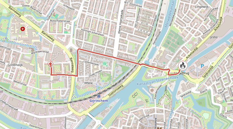Kaart van de omgeving van de melding, met de kazerne die is gealarmeerd