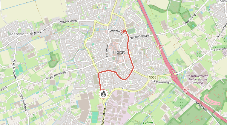 Kaart van de omgeving van de melding, met de kazerne die is gealarmeerd