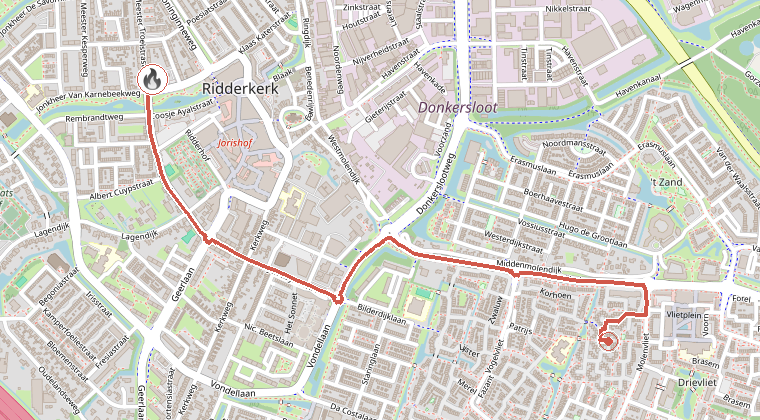 Kaart van de omgeving van de melding, met de kazerne die is gealarmeerd