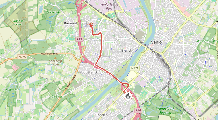 Kaart van de omgeving van de melding, met de kazerne die is gealarmeerd