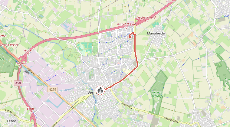 Kaart van de omgeving van de melding, met de kazerne die is gealarmeerd