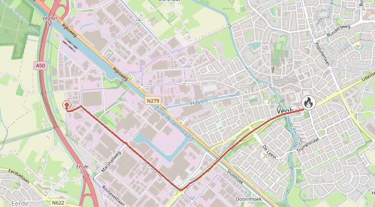 Kaart van de omgeving van de melding, met de kazerne die is gealarmeerd