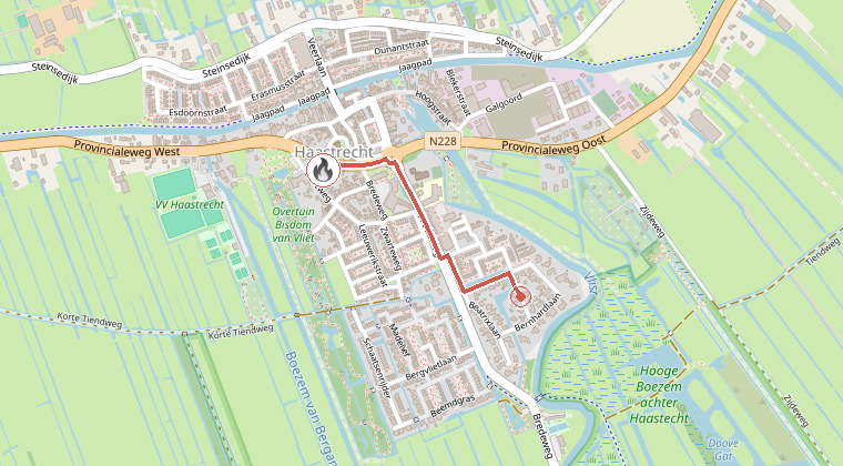 Kaart van de omgeving van de melding, met de kazerne die is gealarmeerd