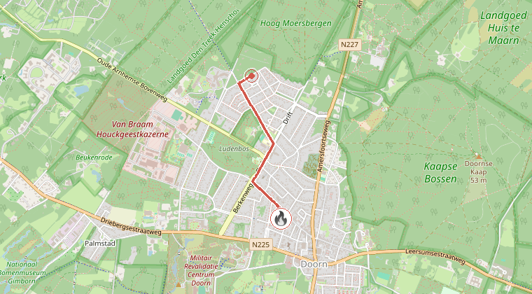 Kaart van de omgeving van de melding, met de kazerne die is gealarmeerd