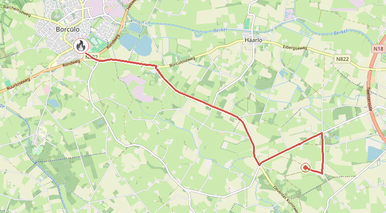 Kaart van de omgeving van de melding, met de kazerne die is gealarmeerd