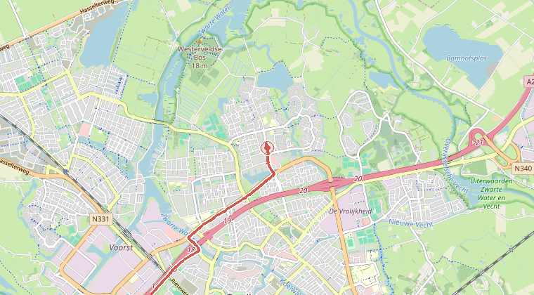 Kaart van de omgeving van de melding, met de kazerne die is gealarmeerd