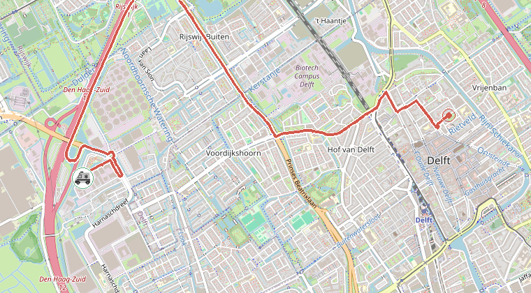 Kaart van de omgeving van de melding, met de kazerne die is gealarmeerd